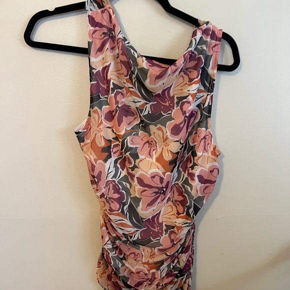 Cable & Gauge Pink and Orange Floral Top - Picture 3 of 3